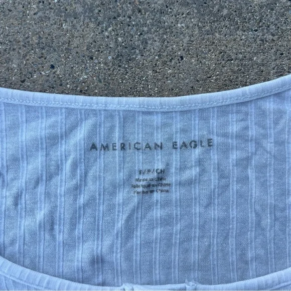 American Eagle Cropped Tee - Picture 3 of 4